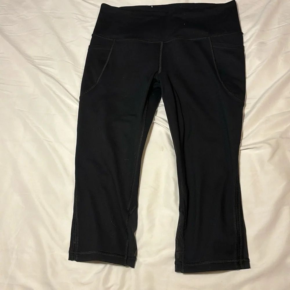 Victoria’s Secret Knockout Leggings Black With Side Pockets Crop Size M